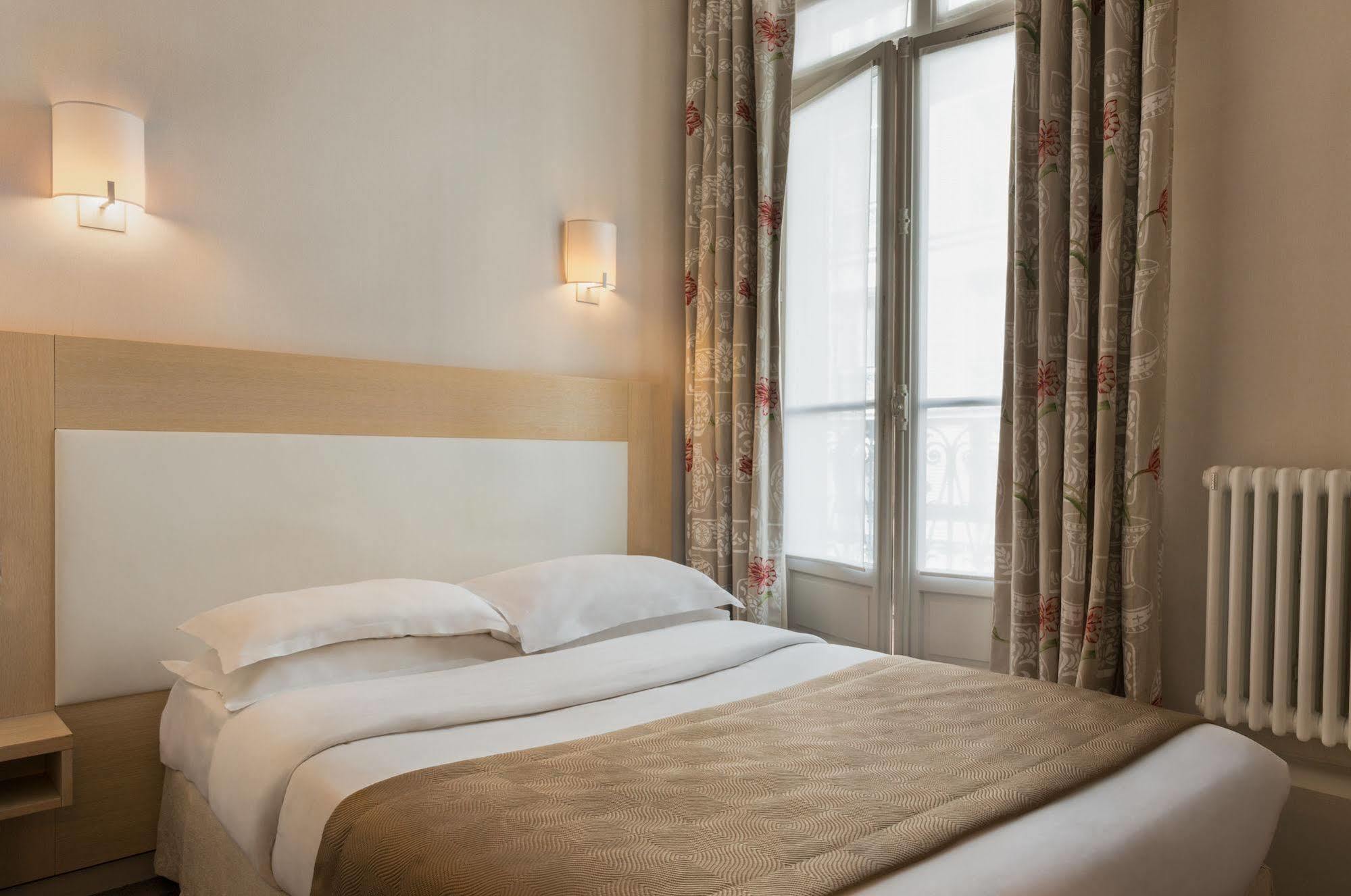 Hotel Le Petit Belloy 3*