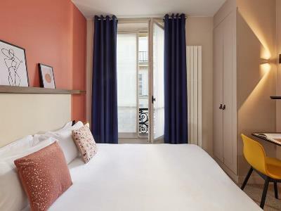 Du Savoir Hotel 2*